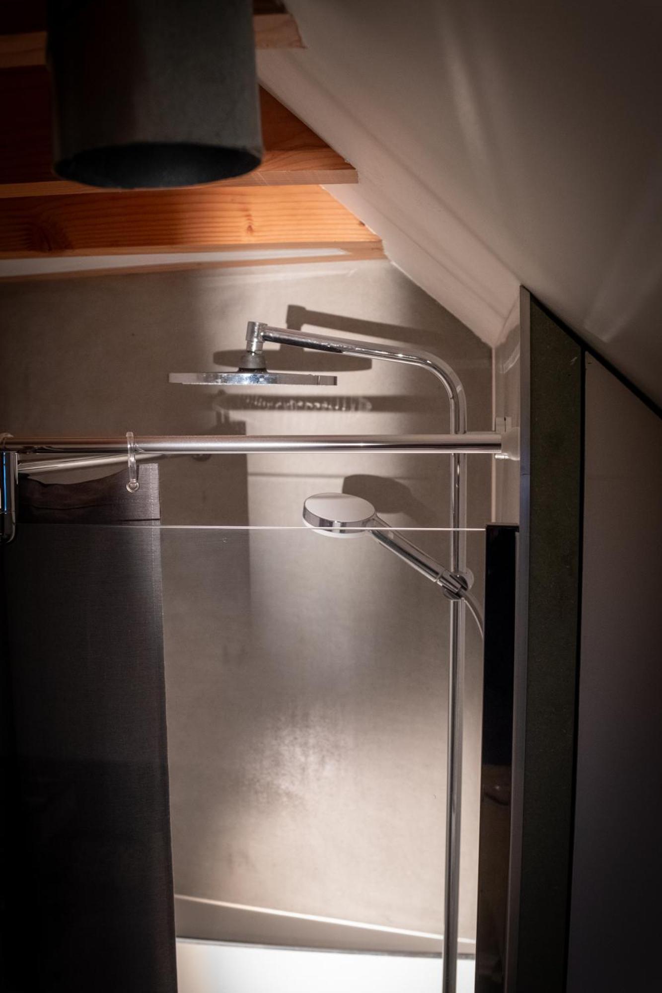 Kittel Guest With Private Bathroom